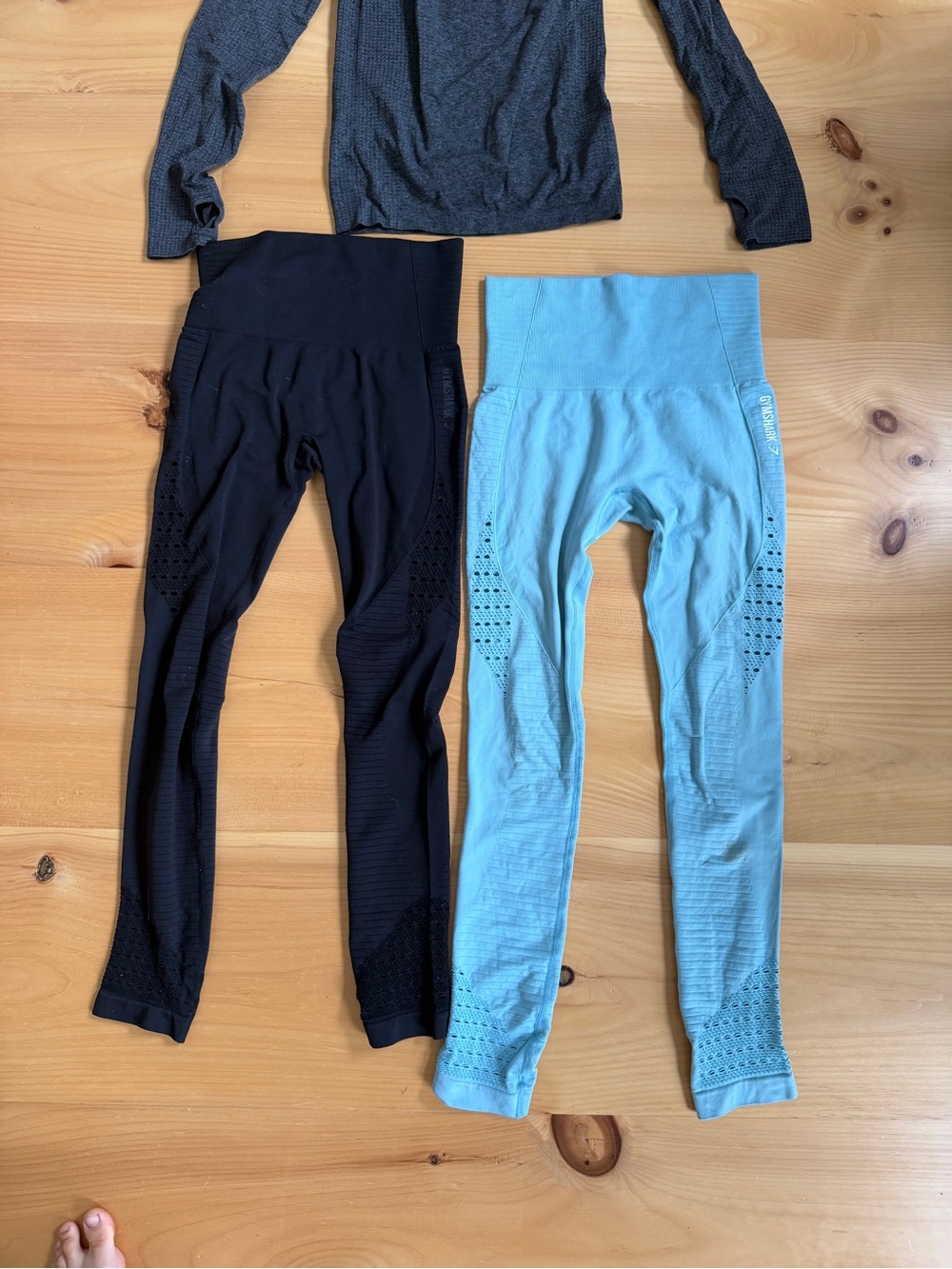 2 Gymshark Seamless High-Waist Kids Leggings - Black and Light Blue + 1 shirt